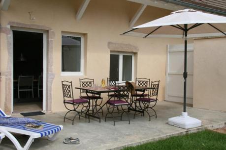 La Fontenelle - Lovely Holiday House With Swimming Pool Cuisery Exterior foto